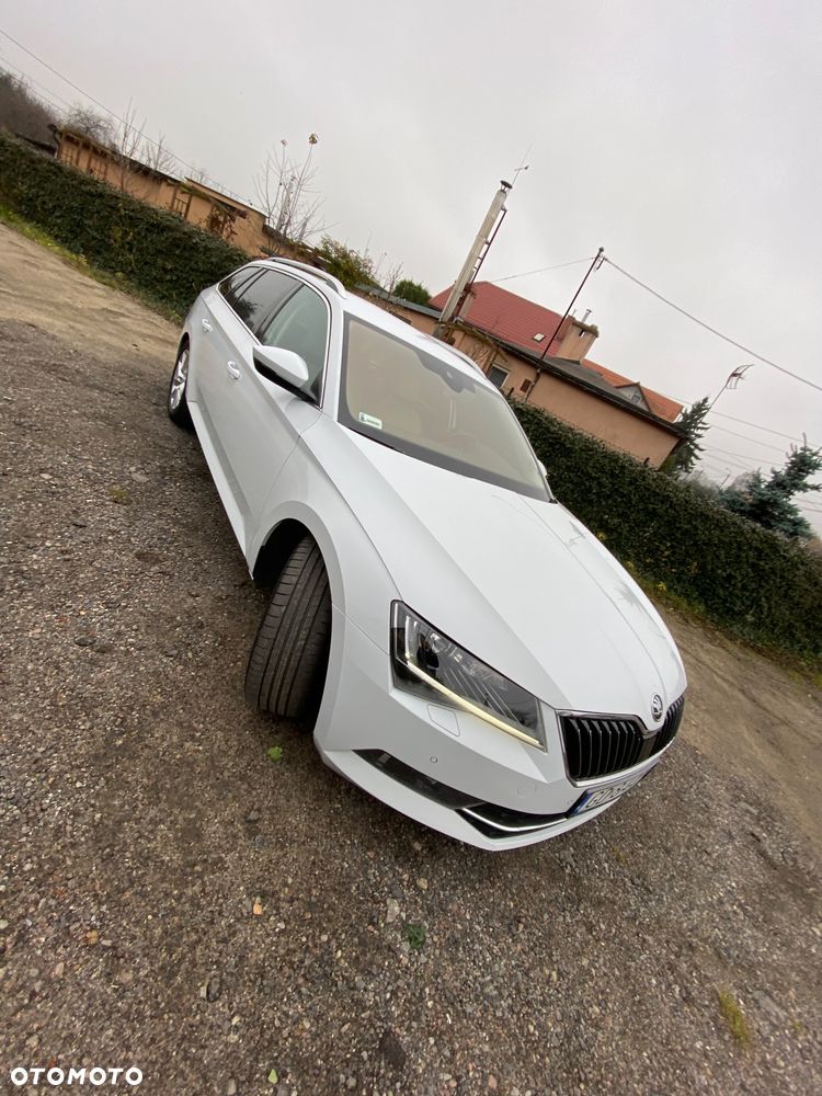 Skoda Superb 2.0 TDI Style - 1