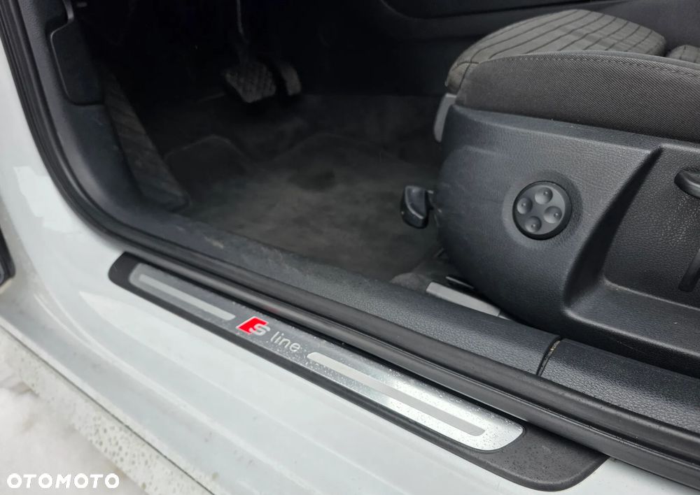 Audi A3 Sportback 2.0 TDI S tronic Ambition - 26