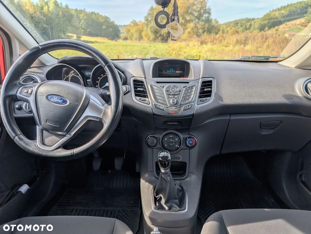 Ford Fiesta - 10