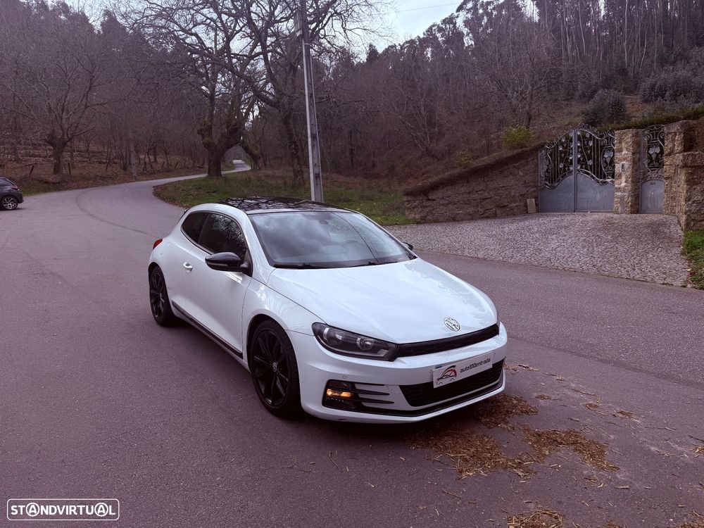 VW Scirocco 2.0 TDI Sport - 12