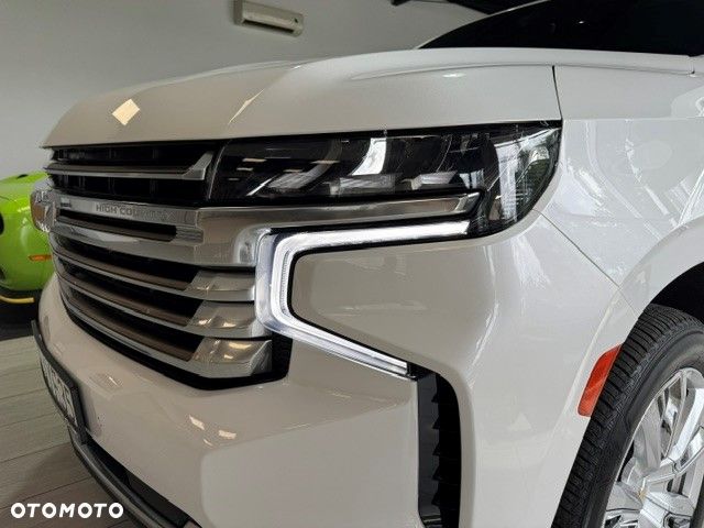 Chevrolet Suburban - 10