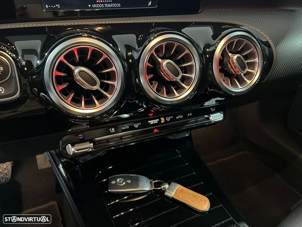 Mercedes-Benz CLA 180 d Shooting Brake Business Solutions Aut. - 15