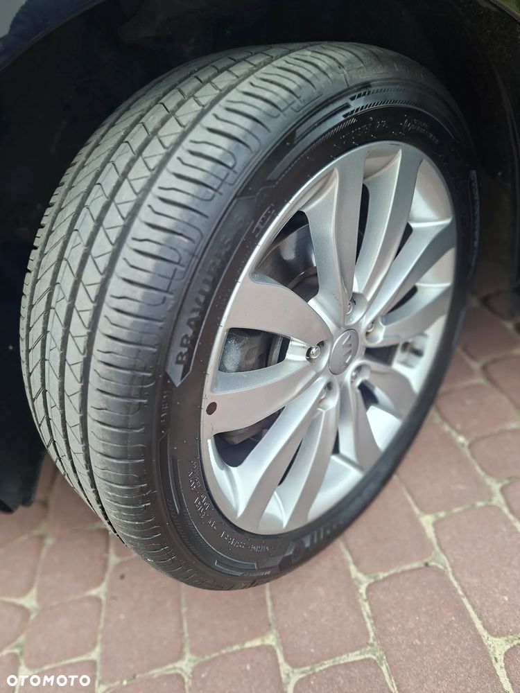 Kia Carens 1.6 GDI Dream Team Edition - 20