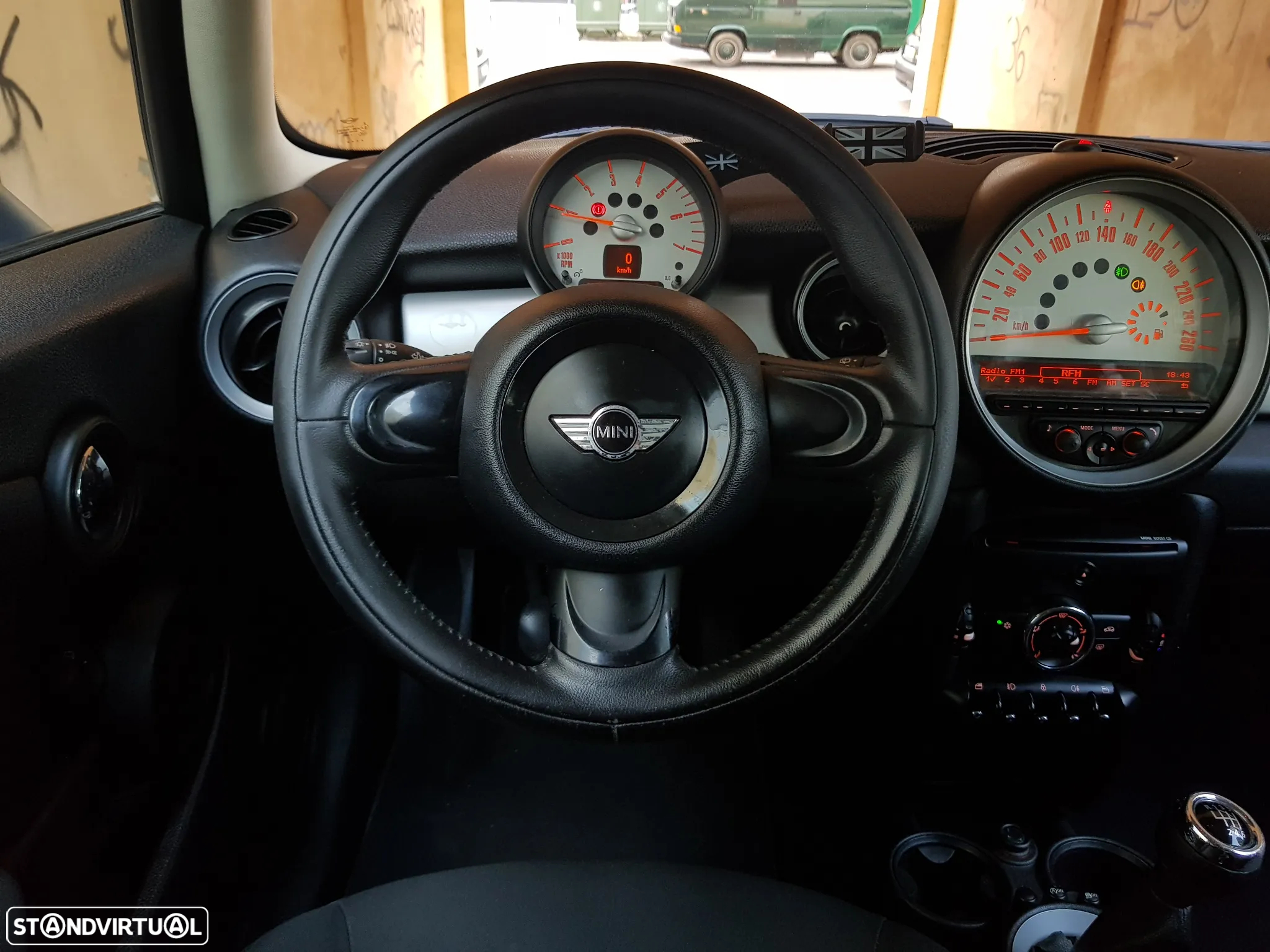 MINI 3 Portas One D - 39