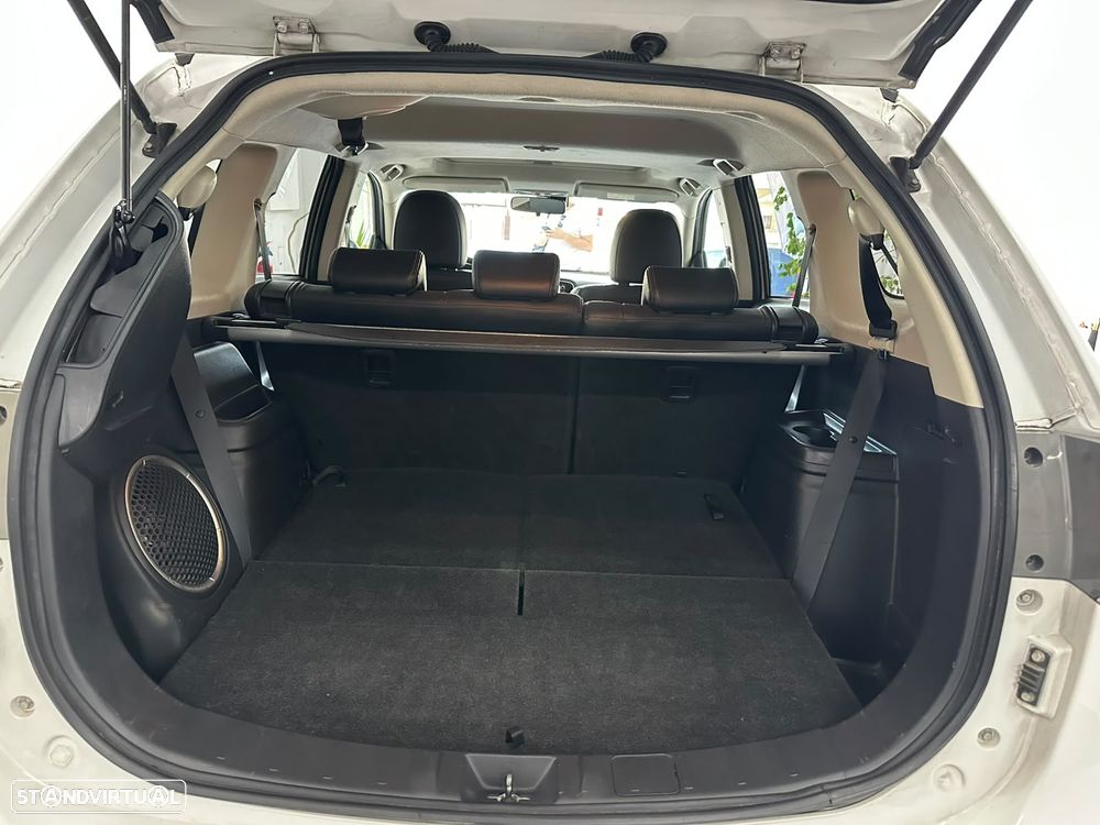 Mitsubishi Outlander 2.2 DI-D 4WD Auto Instyle - 25