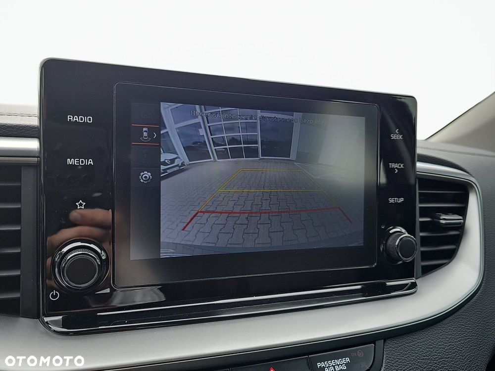 Kia Ceed 1.5 T-GDI M - 14