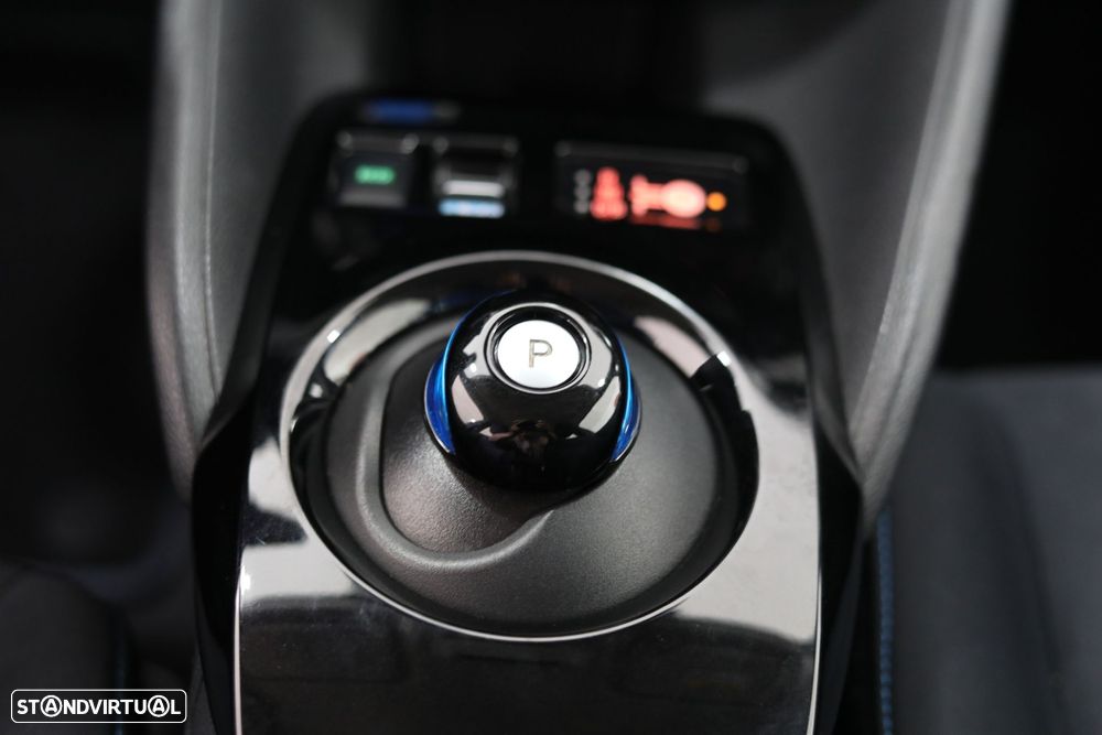 Nissan Leaf N-Connecta - 16