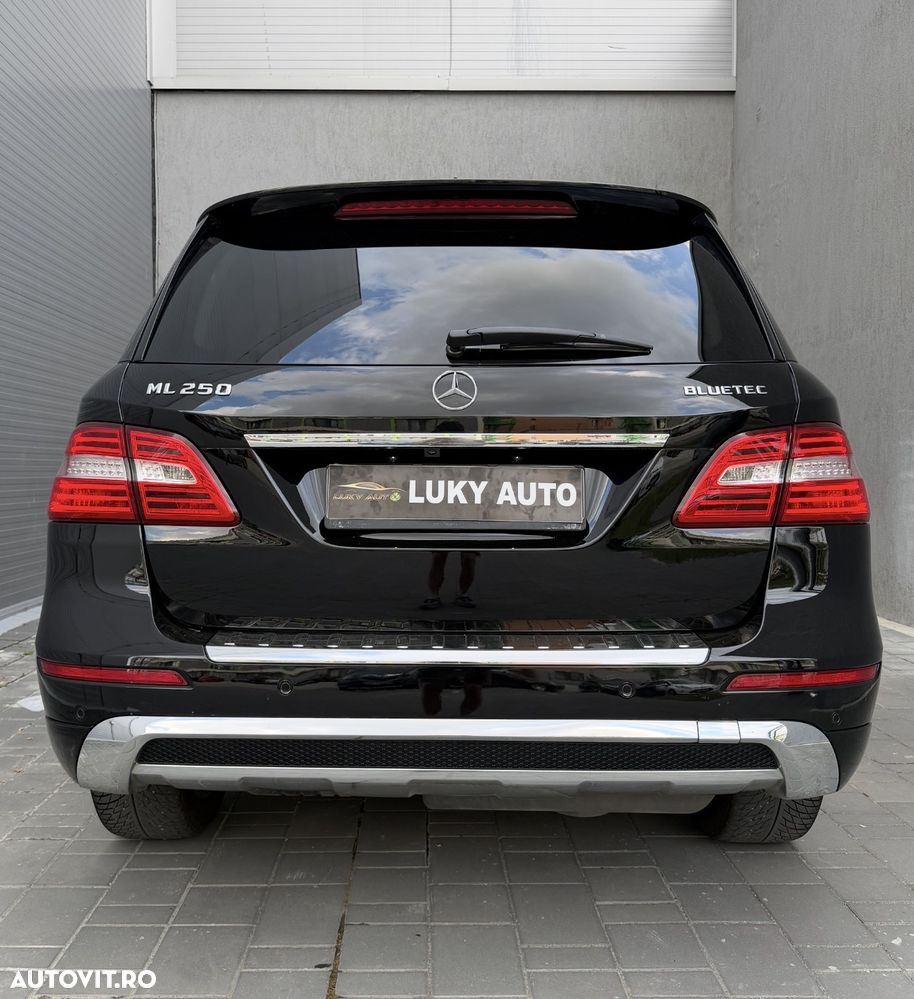 Mercedes-Benz ML 250 BlueTEC 4MATIC Aut - 18