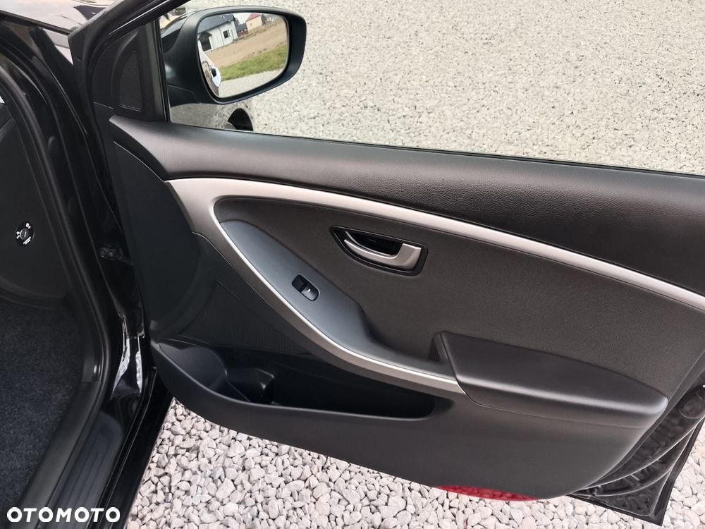Hyundai i30 1.4 CRDi Comfort - 9