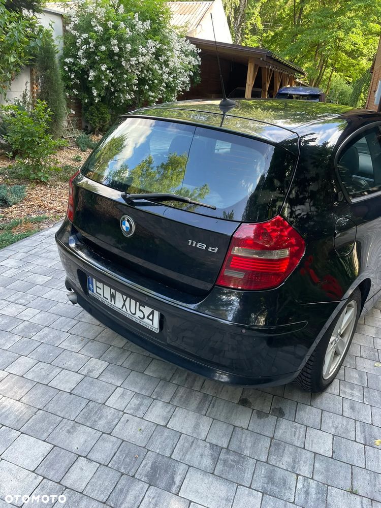 BMW Seria 1 118d - 4