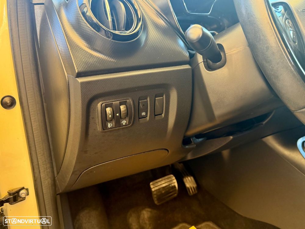 Renault Captur ENERGY TCe 120 EDC Luxe - 28