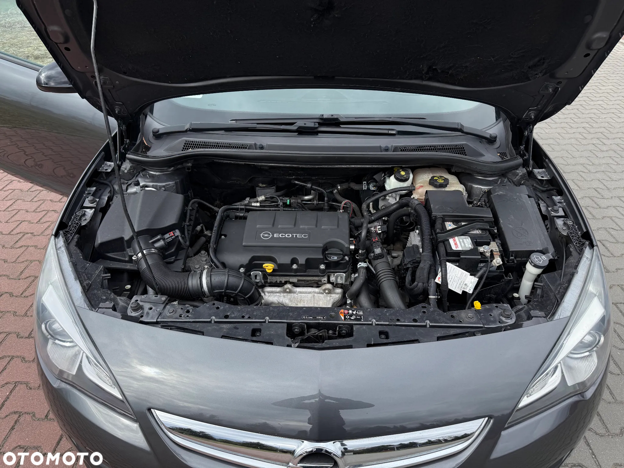 Opel Astra GTC 1.4 Turbo - 13
