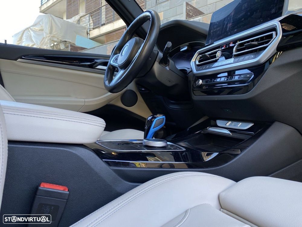 BMW iX3 M Sport Impressive - 15