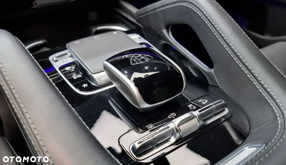 Mercedes-Benz GLS Maybach 600 4Matic 9G-TRONIC - 17
