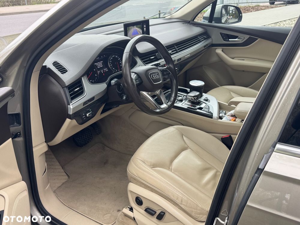 Audi Q7 - 8