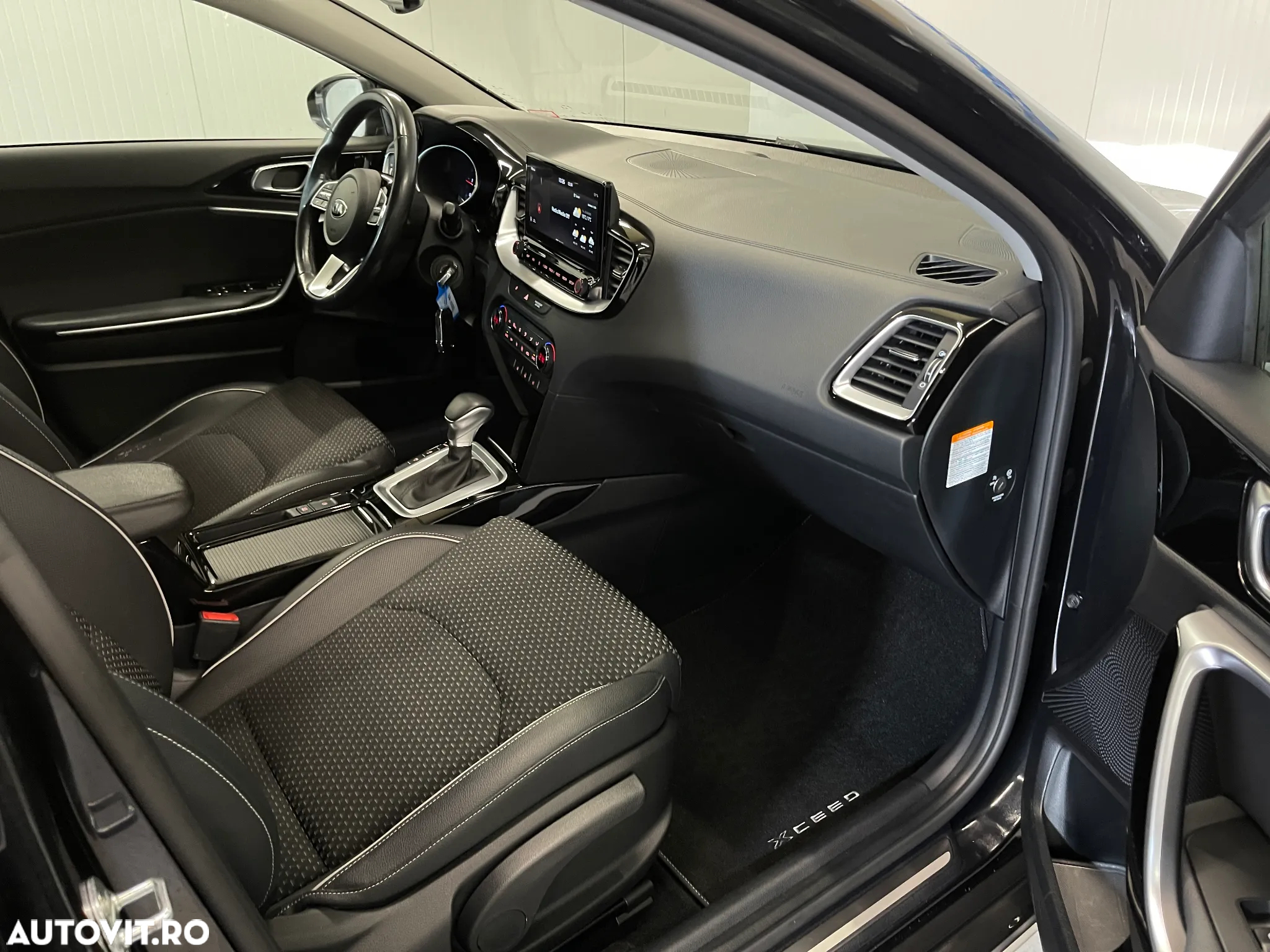 Kia XCeed 1.6 DSL MHEV HP 7DCT Style+ - 9