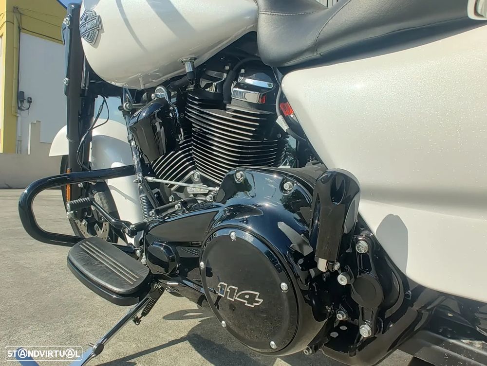 Harley-Davidson Road King Special - 3