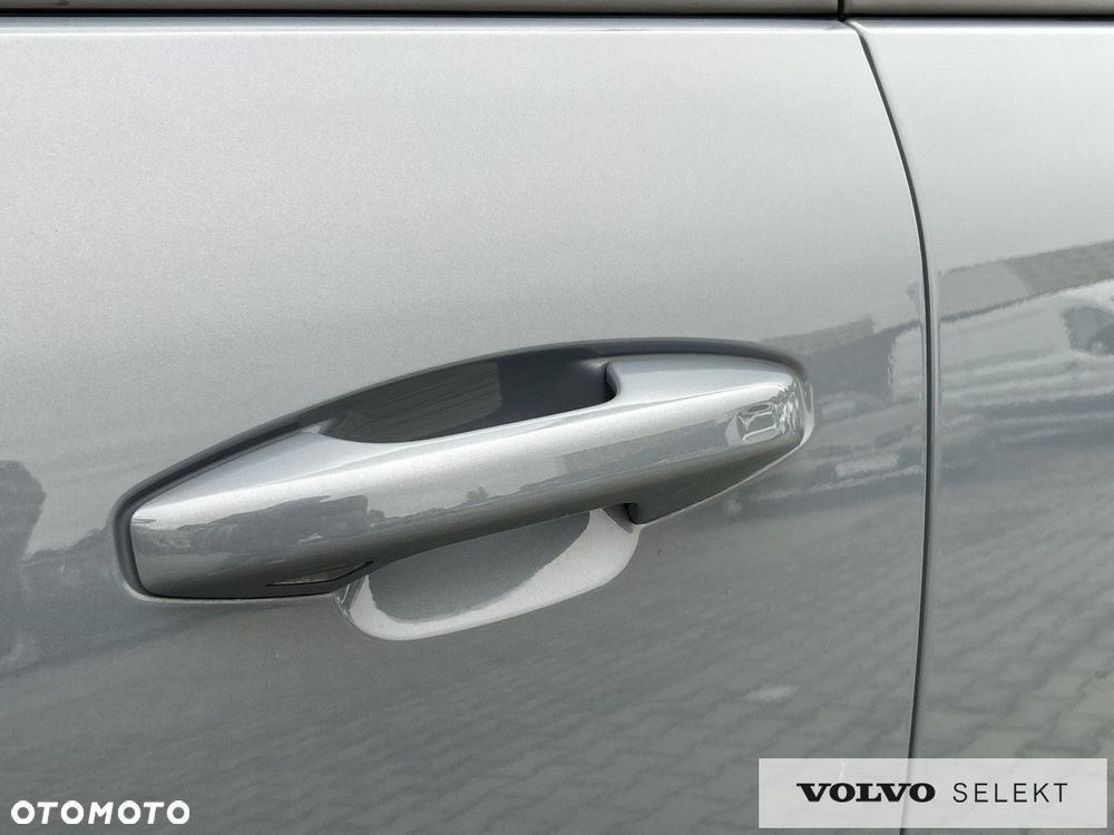 Volvo XC 40 - 30