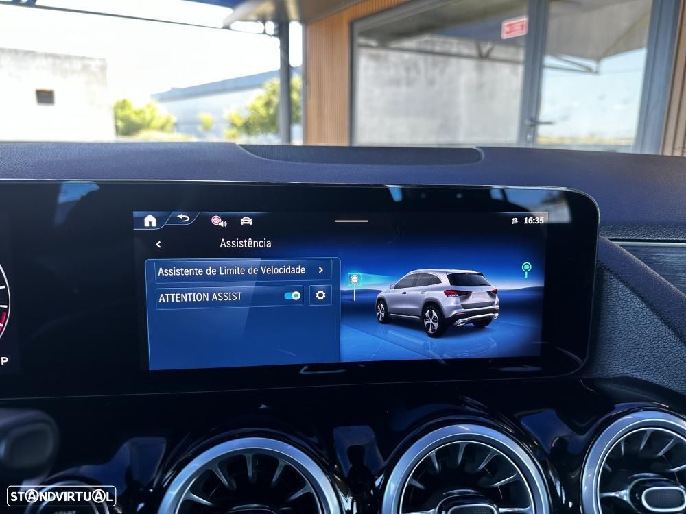 Mercedes-Benz GLA 250 e 8G-DCT Progressive - 34