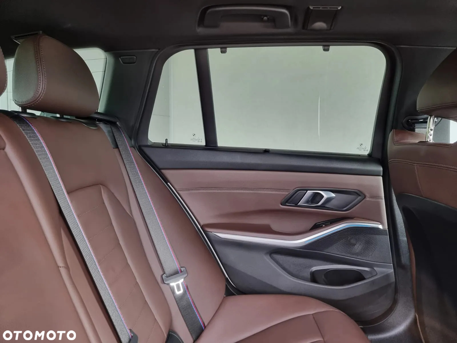 BMW Seria 3 320i M Sport - 29