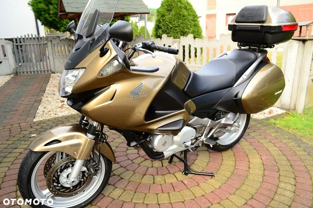 Honda NTV - 32