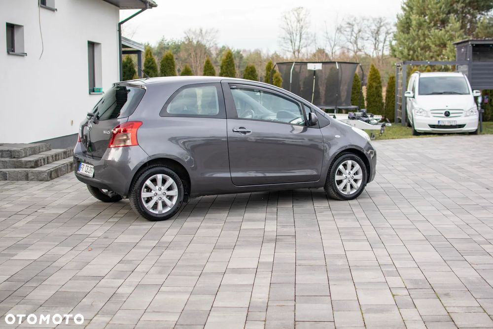Toyota Yaris - 19