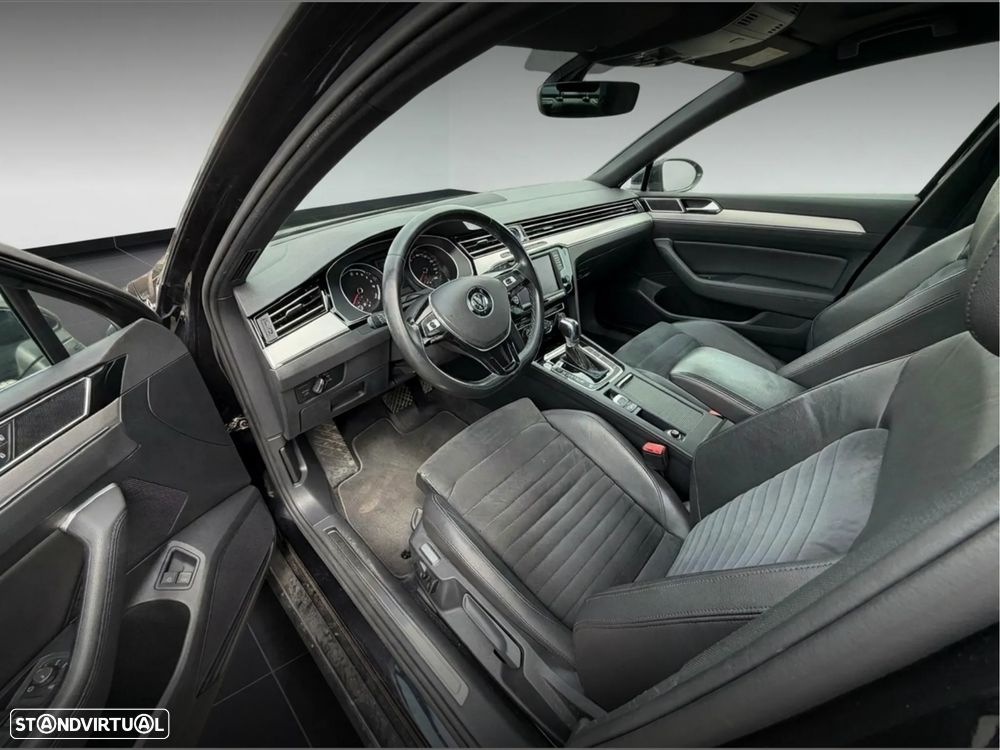VW Passat - 11