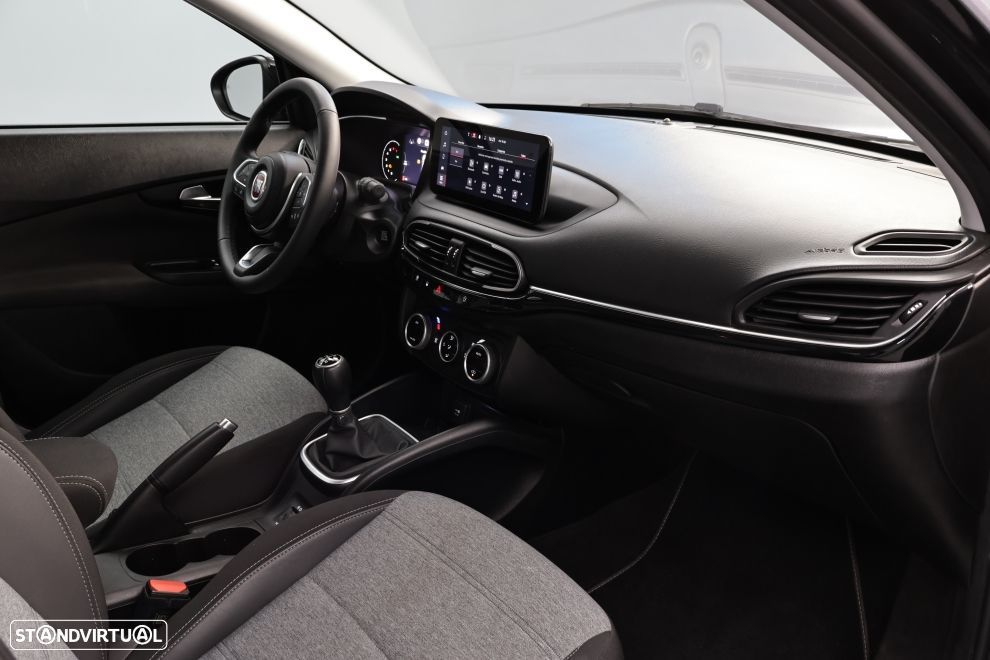 Fiat Tipo Station Wagon Cross 1.0 GSE T3 Cross - 21