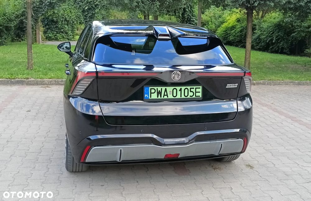 MG 4 Luxury 64 kWh - 23