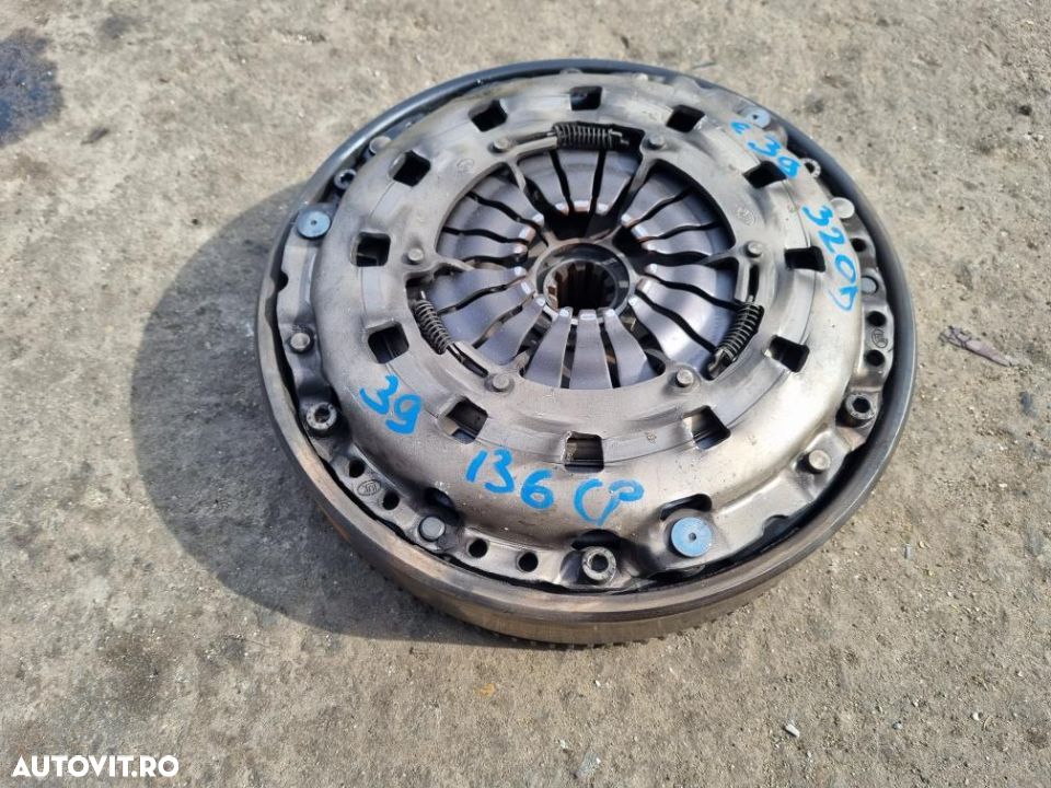 kit ambreaj bmw 520d e39 136 cai putere an 2001 - 1