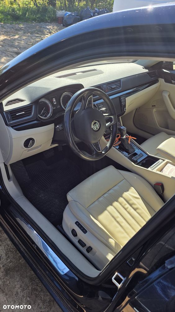 Skoda Superb - 2