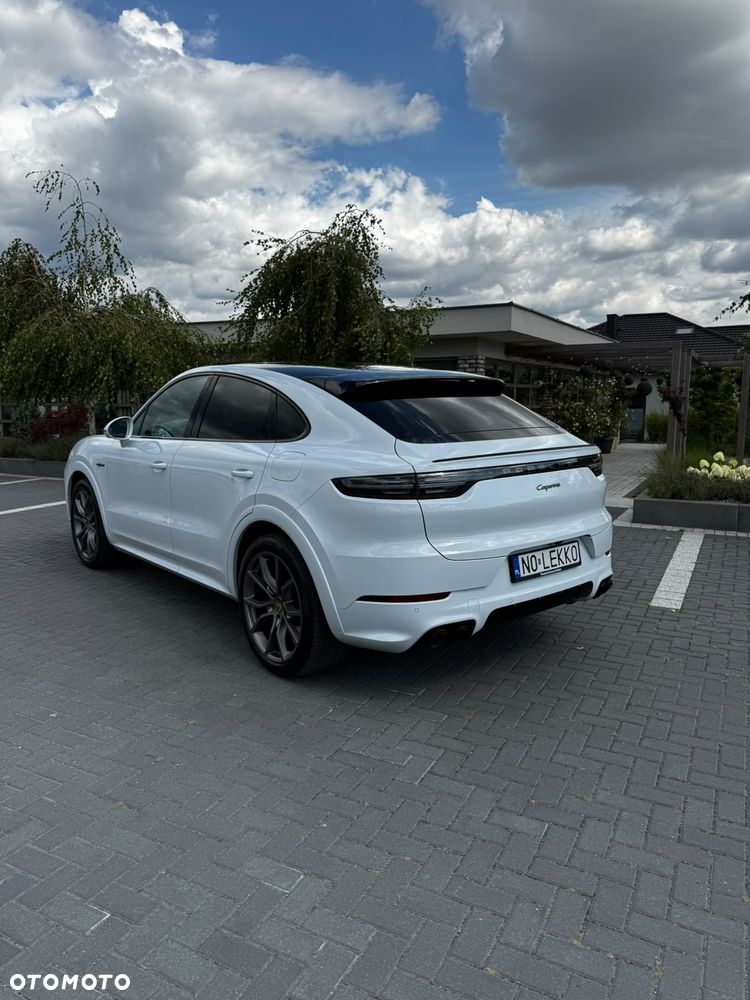 Porsche Cayenne Platinum Edition - 16