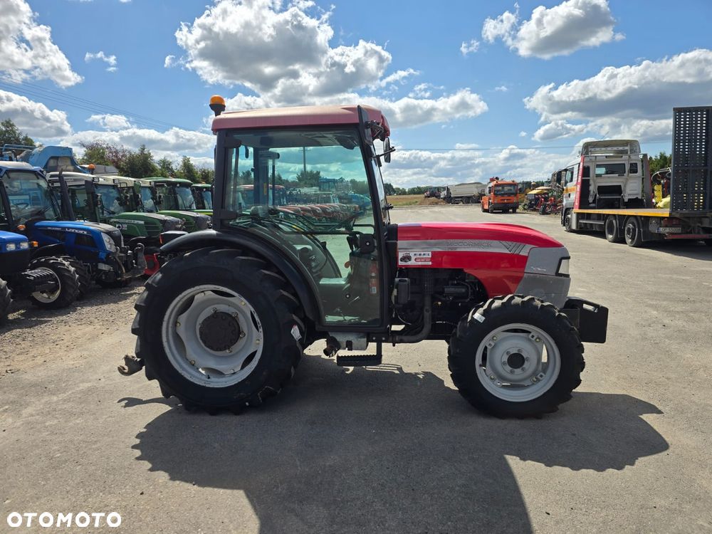 McCormick F85 - 1