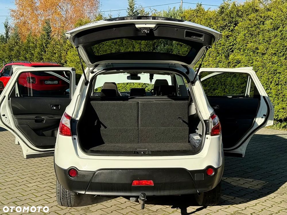 Nissan Qashqai+2 2.0 Tekna - 26