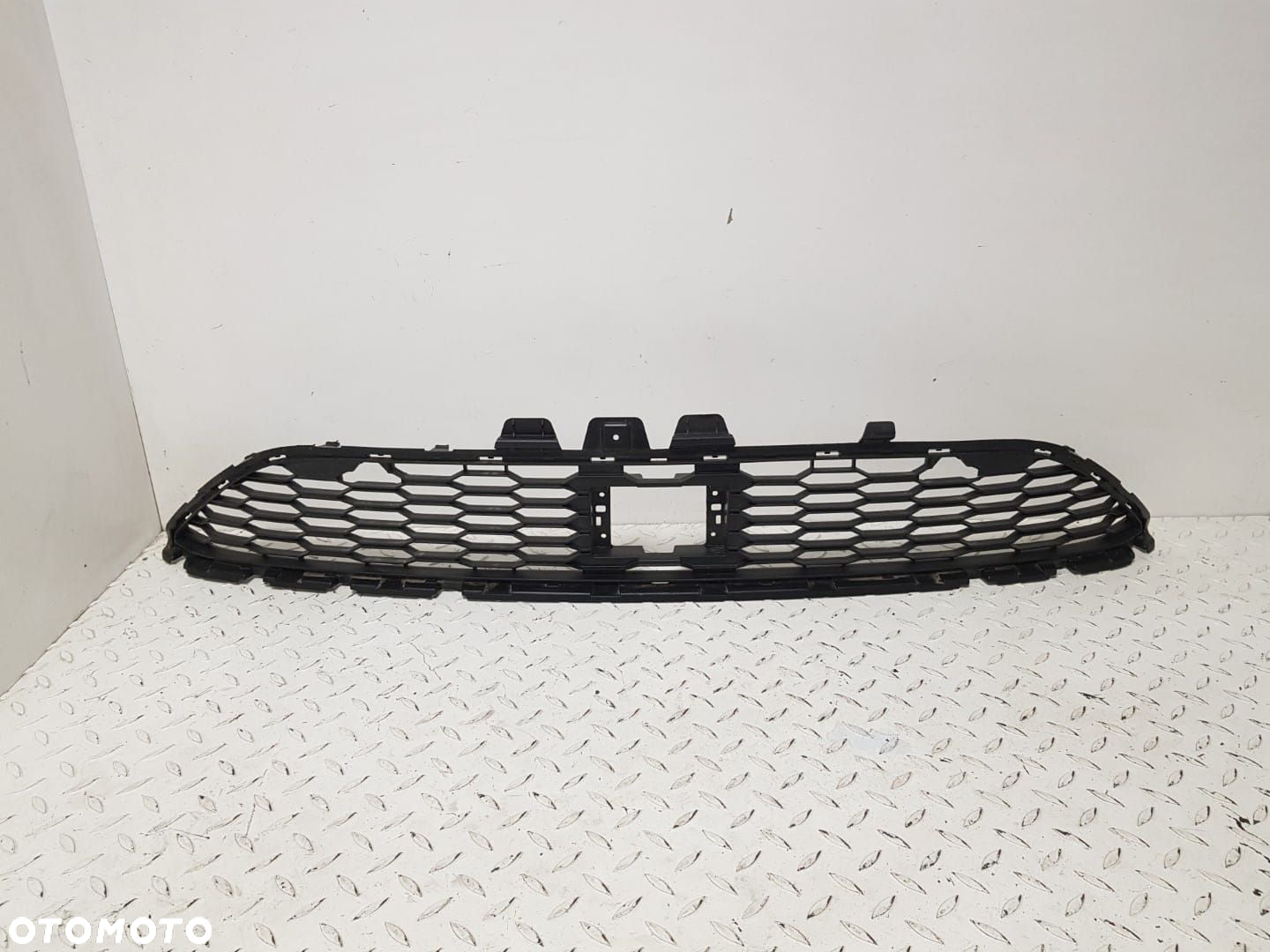 KRATKA  ATRAPA CHŁODNICY ZDERZAKA POD RADAR DACIA SANDERO  III LOGAN 3 LIFT 23-25 622543243R - 3