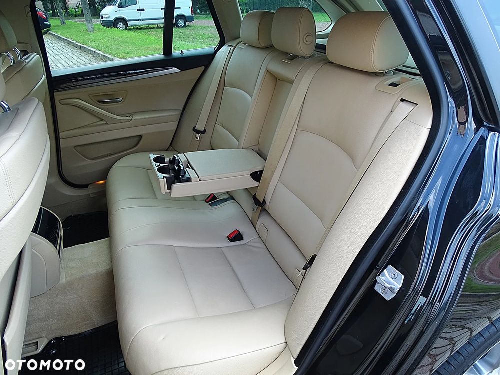BMW Seria 5 520d - 8