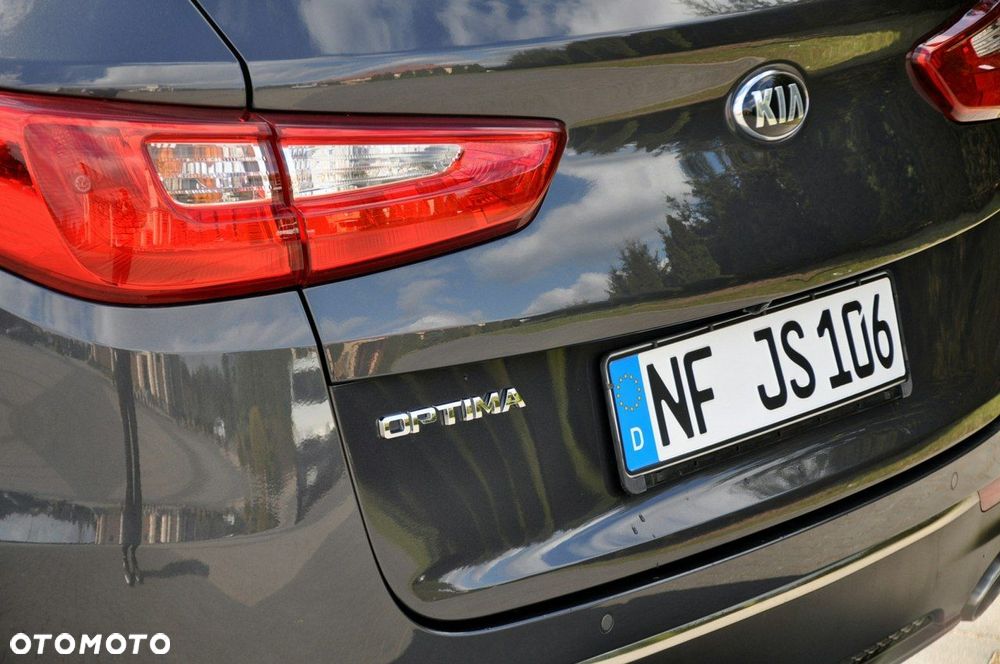Kia Optima - 16