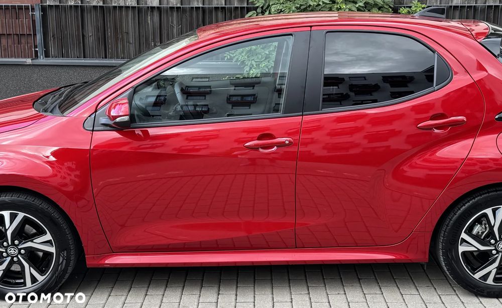 Toyota Yaris - 10