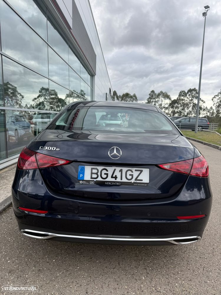 Mercedes-Benz C 300 - 12