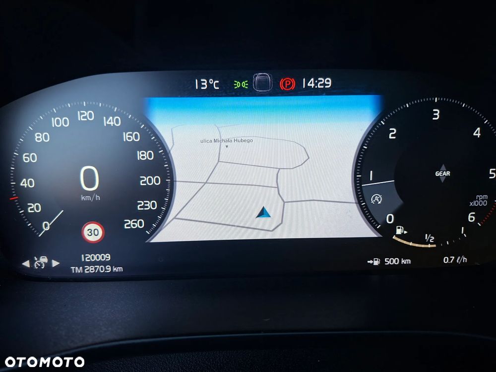 Volvo XC 40 D3 SCR R-Design - 9