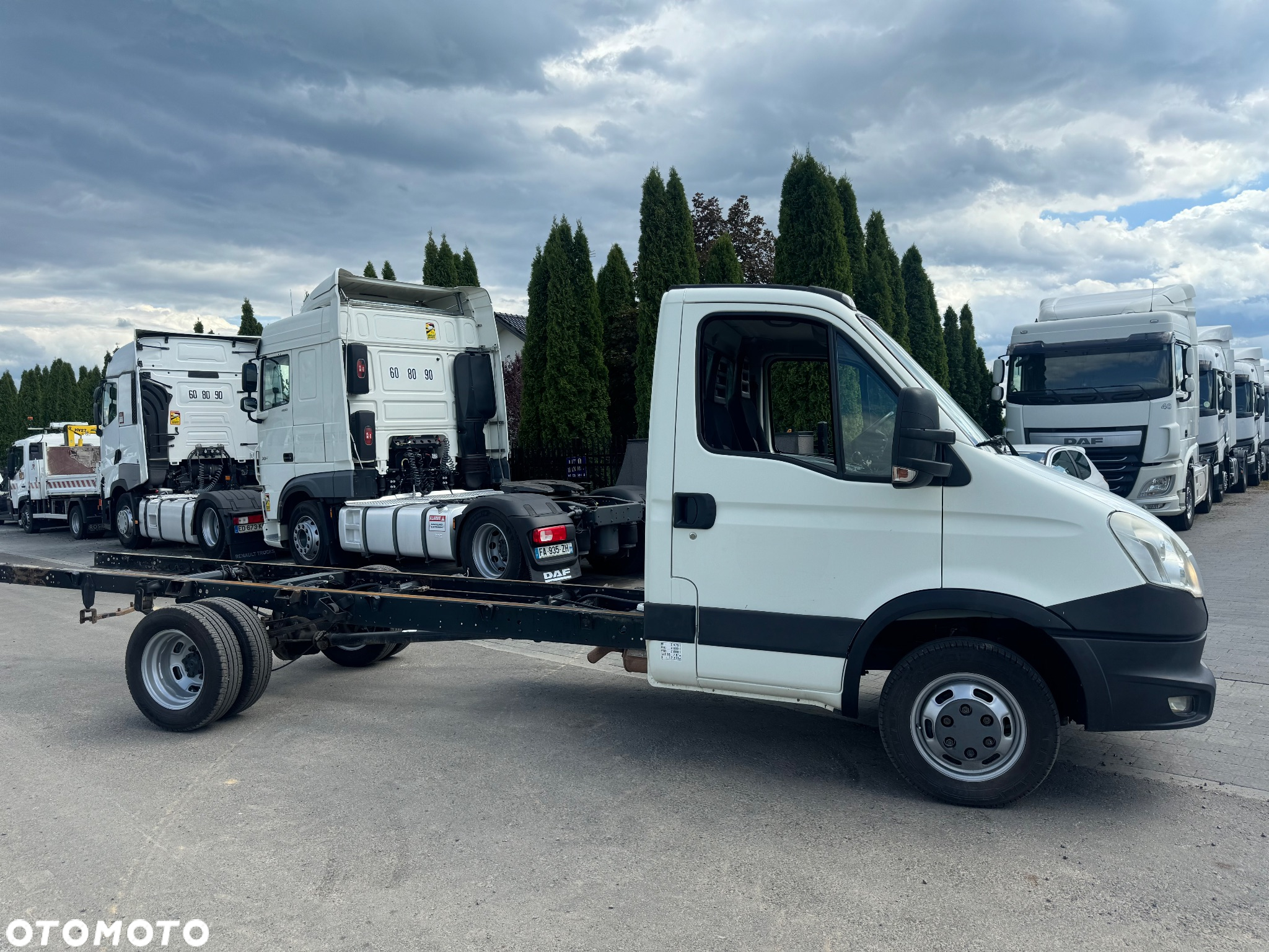 Iveco Daily 35c13 // Rama do zabudowy // Super Stan - 6