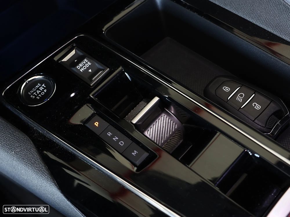 Peugeot 3008 1.2 PureTech Allure EAT8 - 47