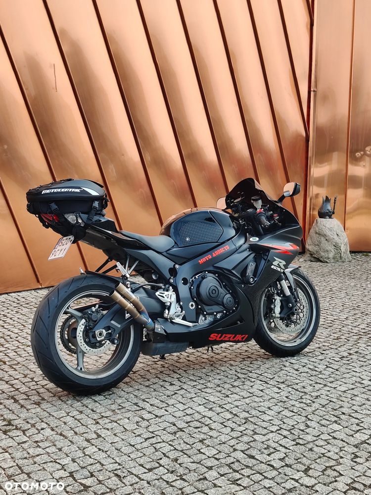 Suzuki GSX-R - 7