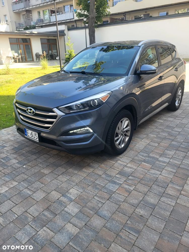 Hyundai Tucson - 1