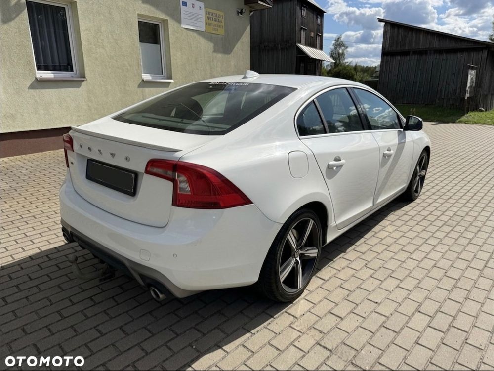 Volvo S60 D2 Drive-E R-Design Momentum - 3