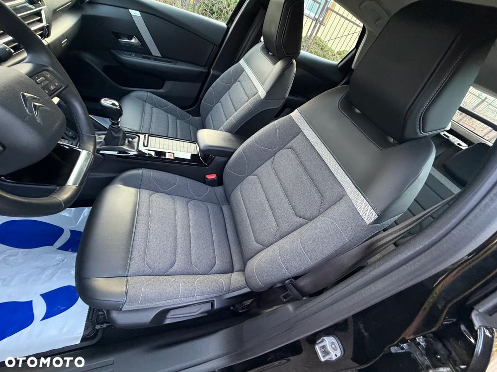 Citroën C4 1.2 PureTech Feel Pack S&S - 11