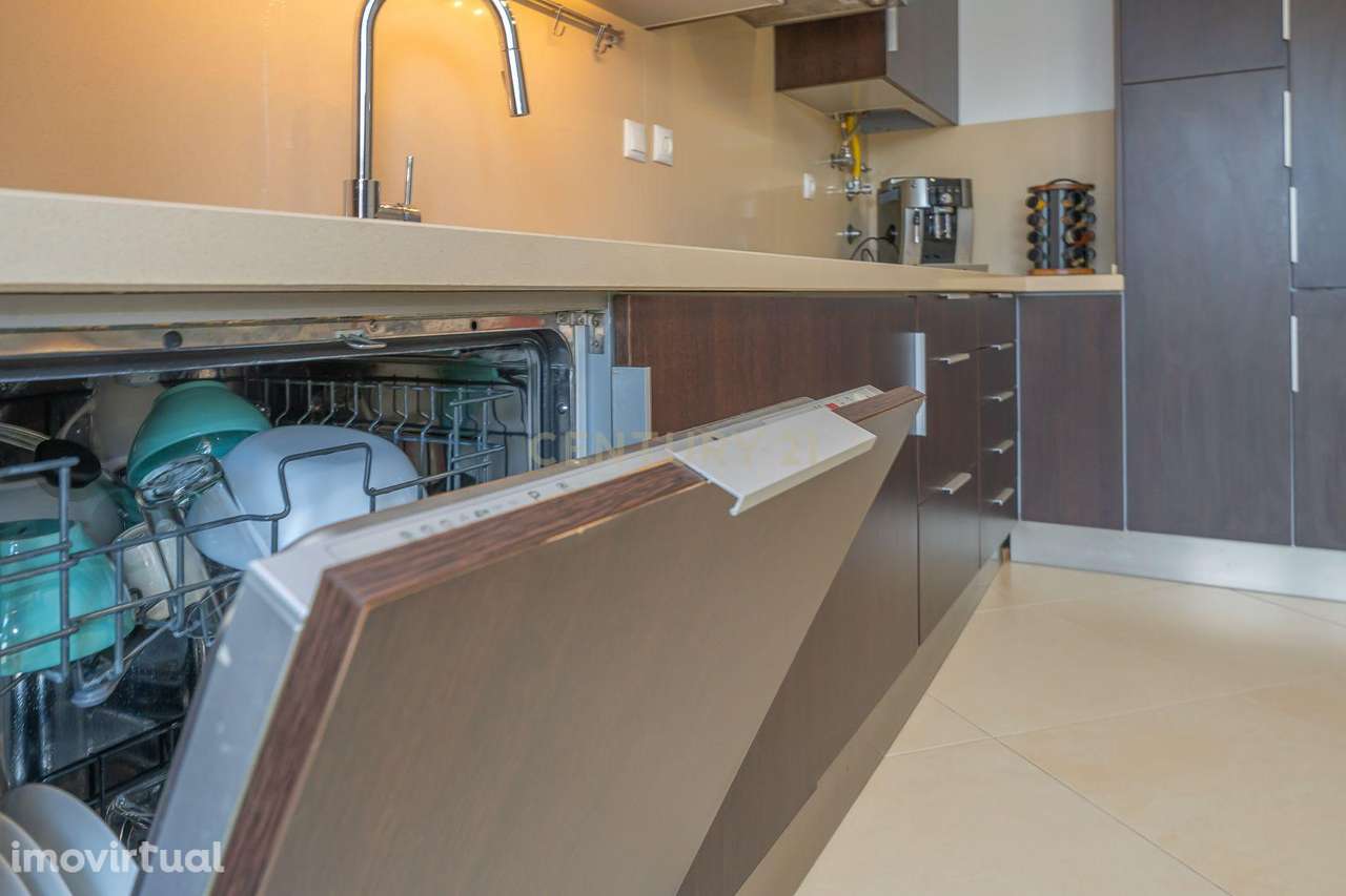 Apartamento T2 + 2 com vista para o Castelo de Palmela, Palmela - Grande imagem: 4/52