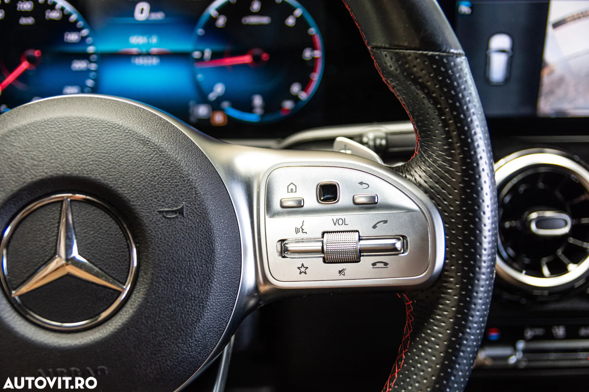 Mercedes-Benz GLB 200 d 8G-DCT AMG Line - 23