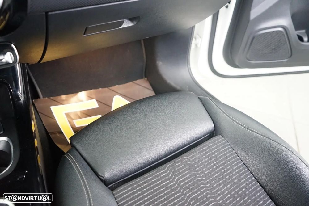 Mercedes-Benz A 180 d Style - 35