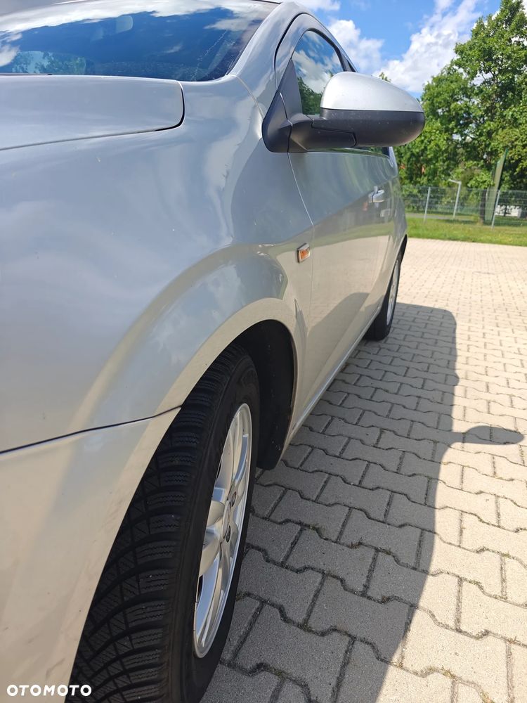 Chevrolet Aveo 1.6 LTZ - 11